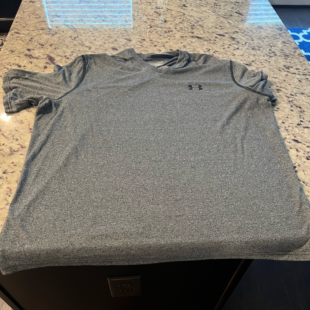 Under Armour SS Threadbone V Neck